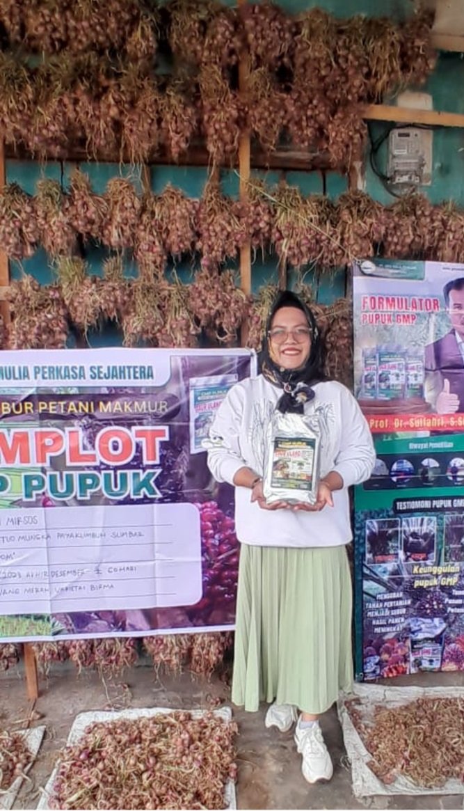 <p>Judul</p>